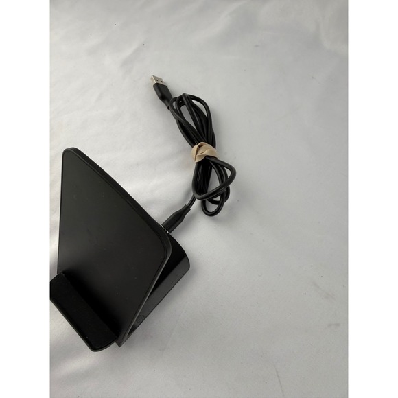 TURBOT Wireless Charger Pad Black Phone Charging Stand with USB Cord - Picture 3 of 6